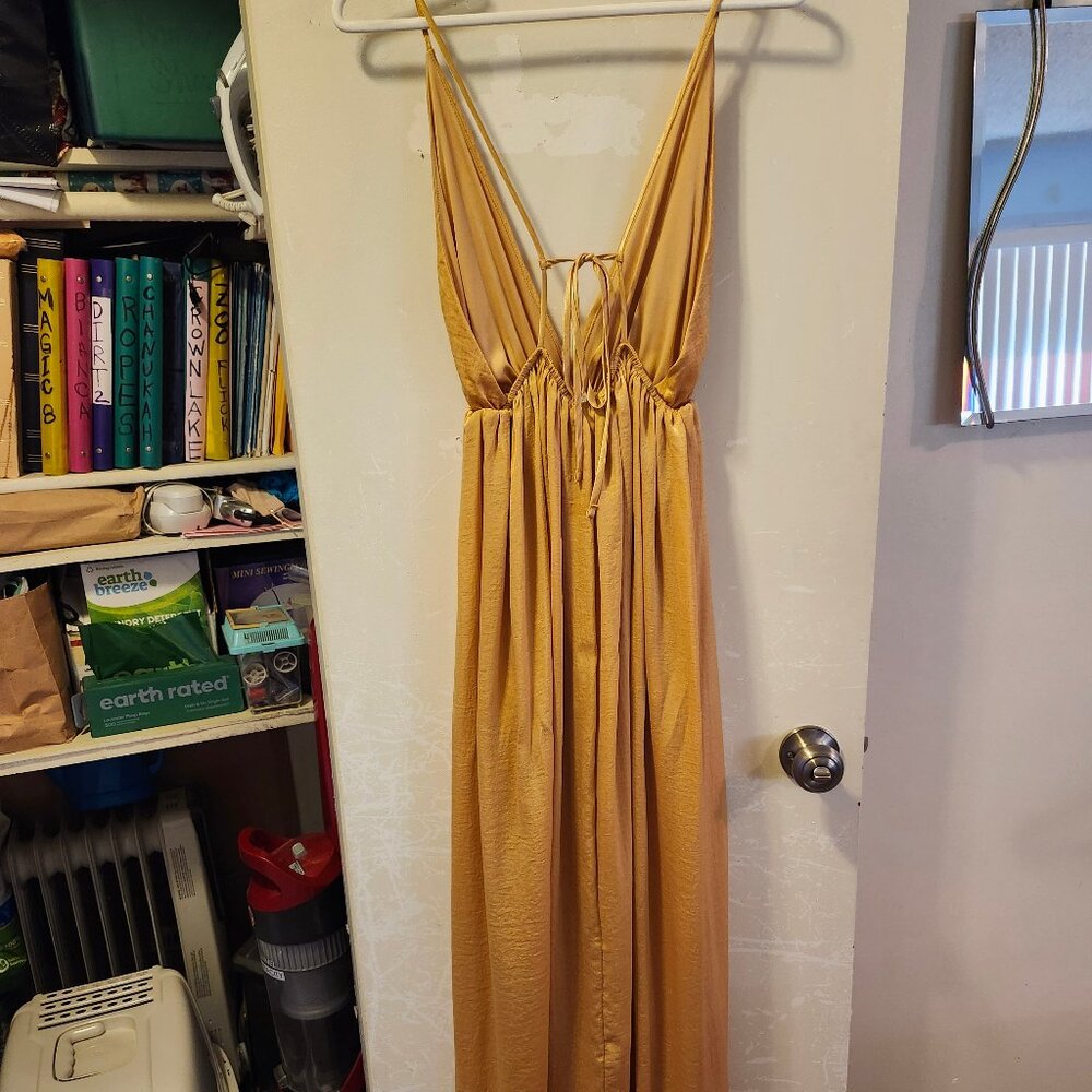 GORGEOUS GOLD SILK AND RAYAON SUMMER MAXI DRESS